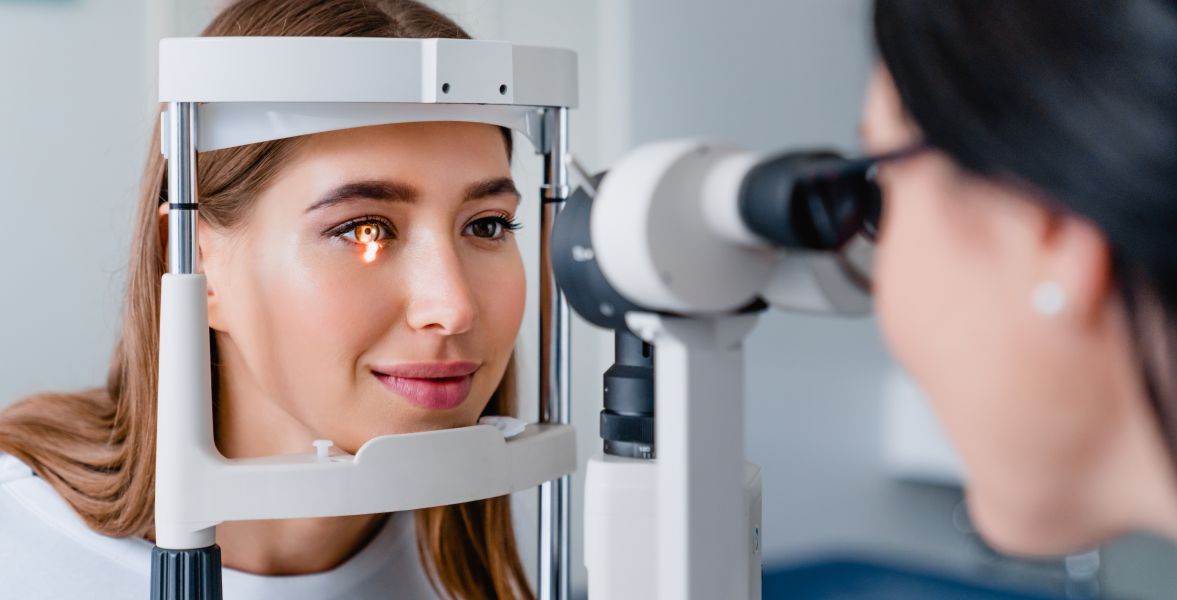 HOW TO EXAMINE EYE PROBLEMS